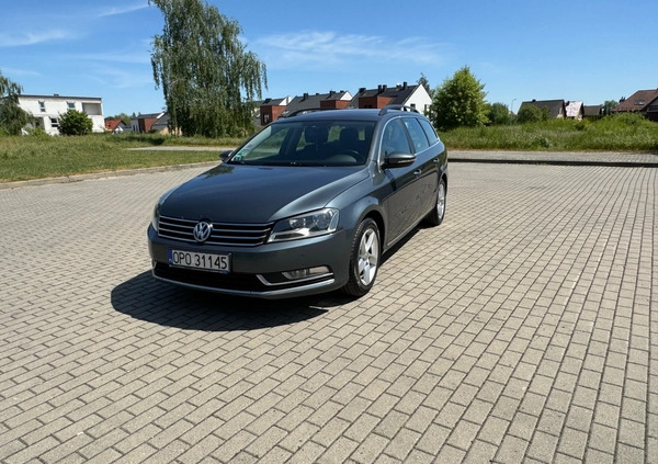 Volkswagen Passat cena 27900 przebieg: 433000, rok produkcji 2011 z Opole małe 154